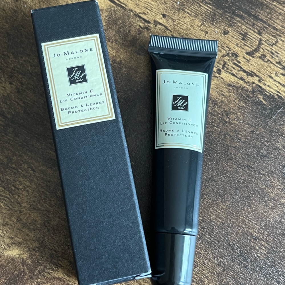 Brand new Jo Malone Vitamine E Lip Moisturizer. Never used.
